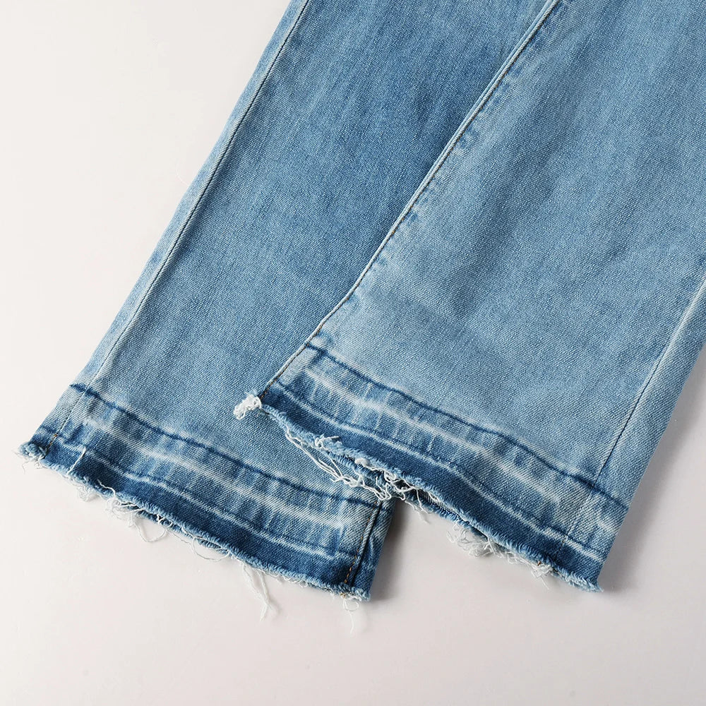 VALIFIED LIGHT SIGNATURE FLARED JEANS